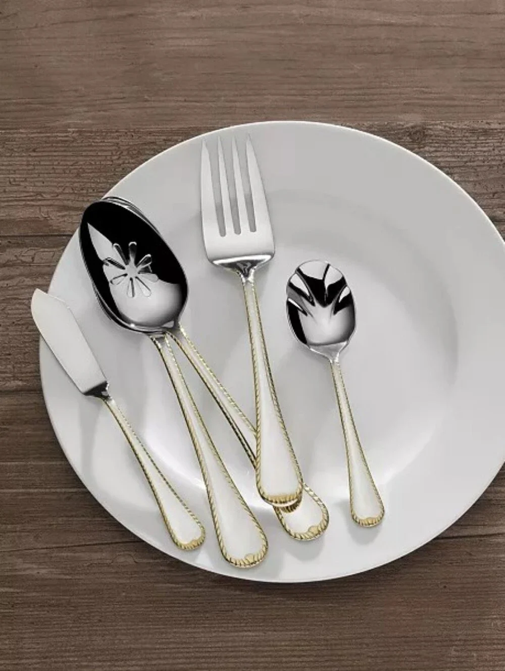 Mikasa Cameo Gold 65 Piece Flatware Set